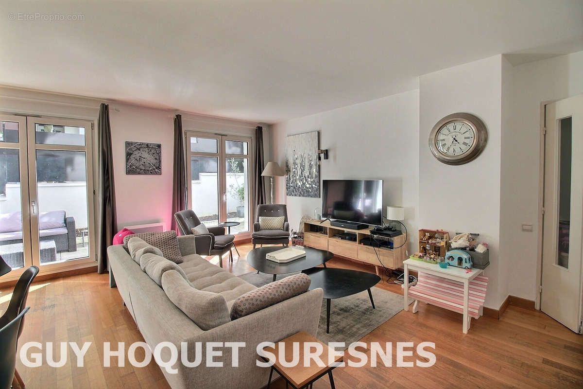 Appartement à SURESNES