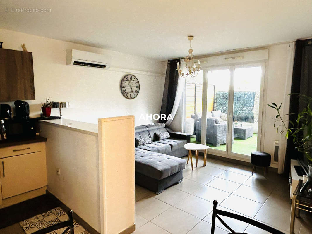 Appartement à MARSEILLE-9E