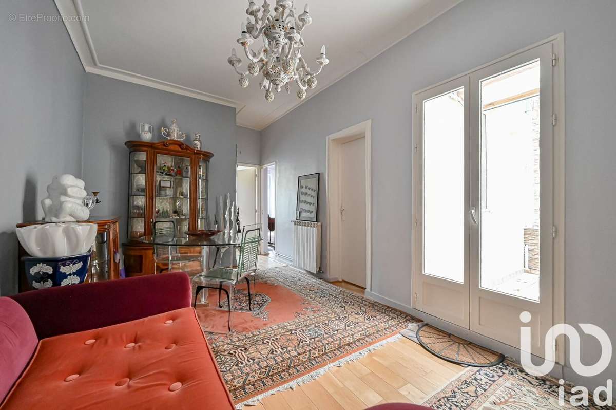 Photo 2 - Appartement à SAINT-DENIS