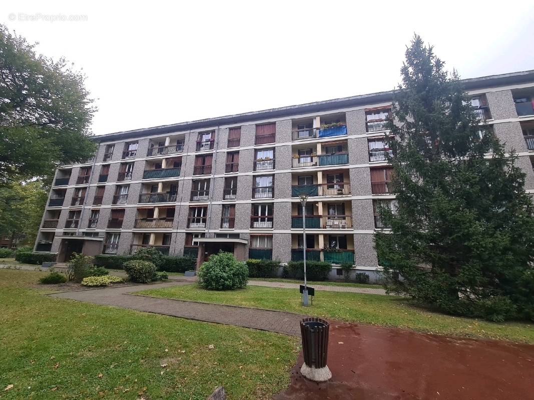 Appartement à LIVRY-GARGAN