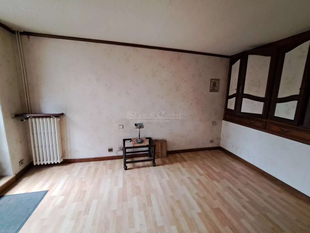 Appartement à AMILLY