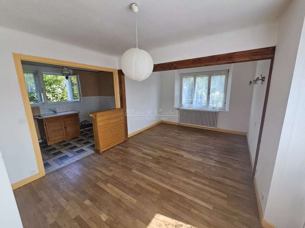 Appartement à AMILLY