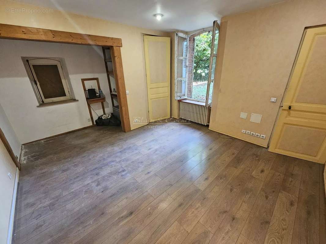 Appartement à AMILLY