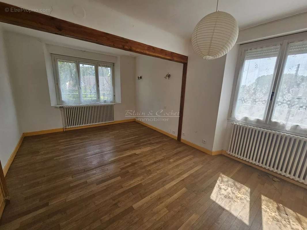 Appartement à AMILLY