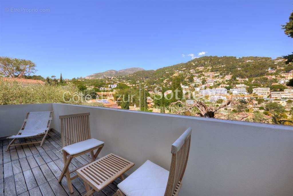 Appartement à ROQUEBRUNE-CAP-MARTIN