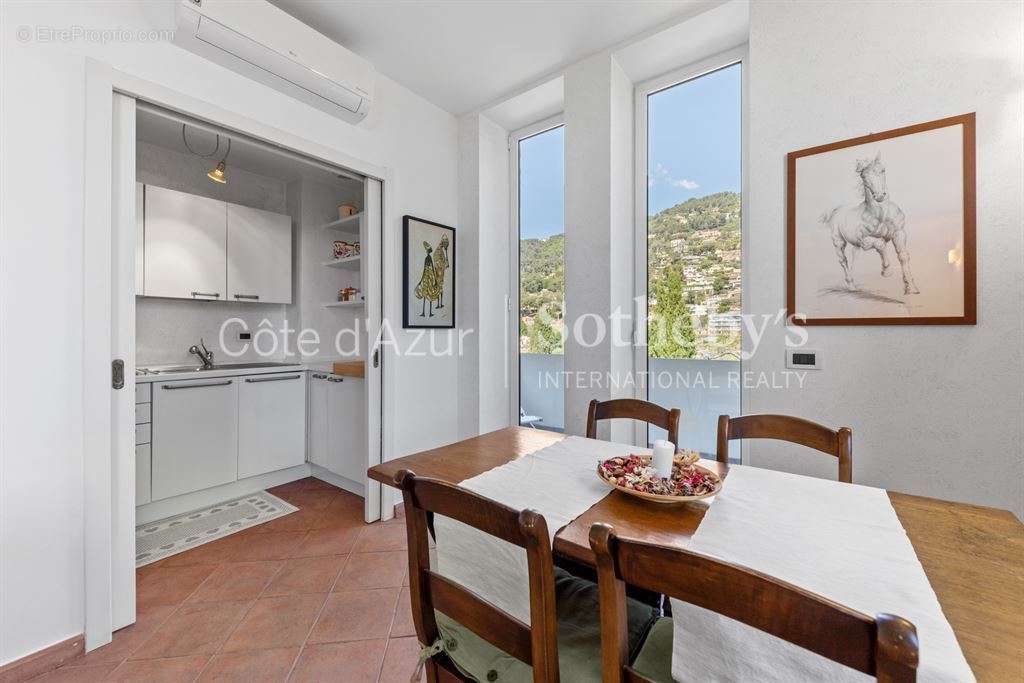 Appartement à ROQUEBRUNE-CAP-MARTIN