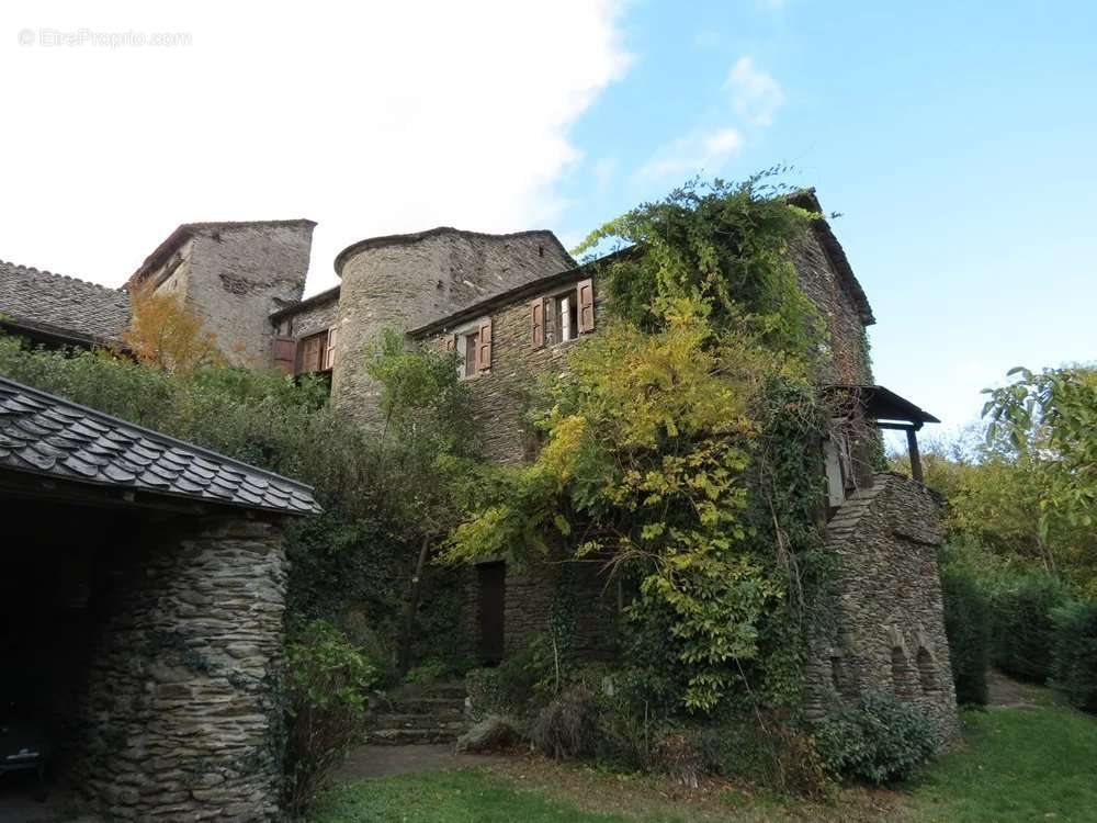 Maison à SAINT-GERMAIN-DE-CALBERTE