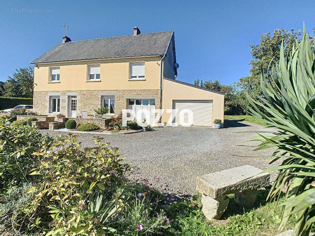 Maison à VILLEDIEU-LES-POELES