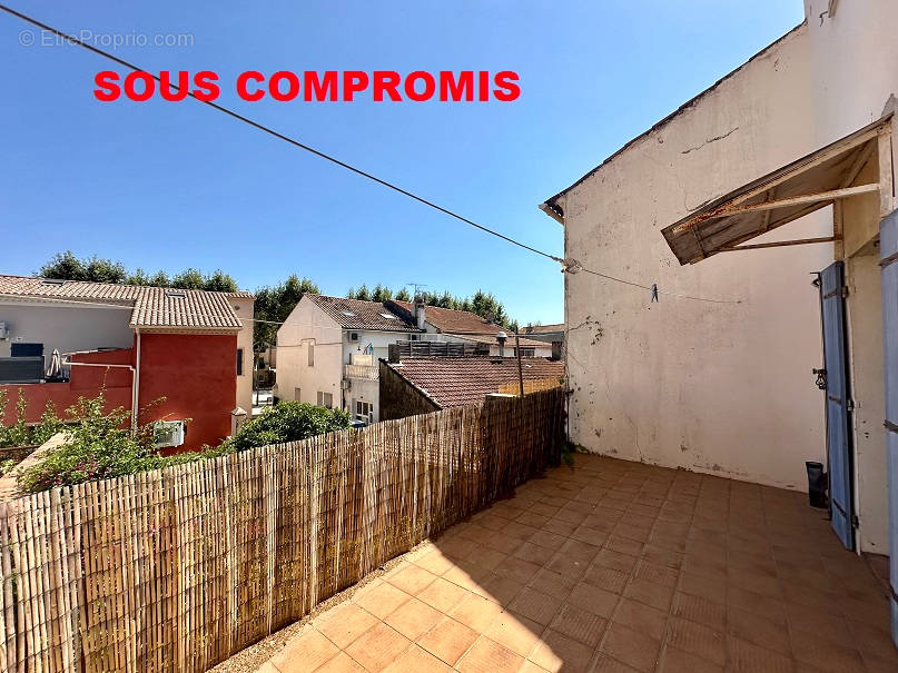 Appartement à LA CRAU