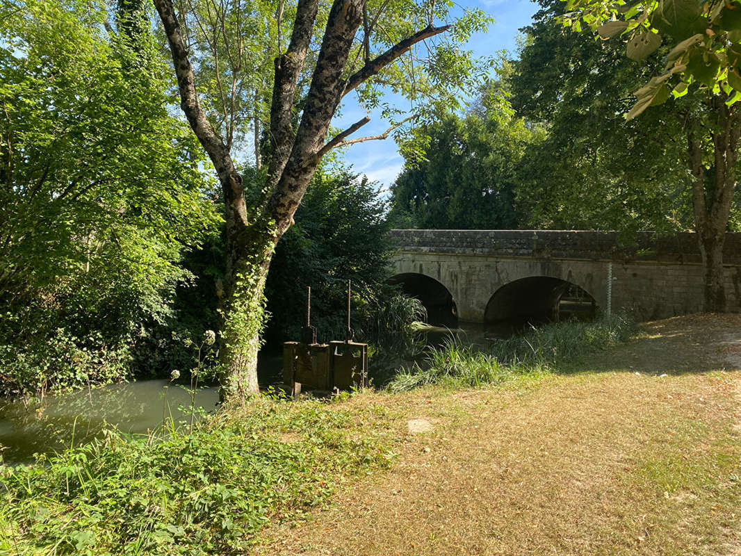 Maison à DONNERY