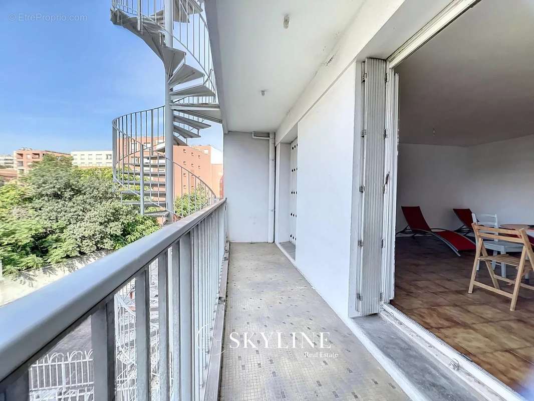 Appartement à MARSEILLE-3E