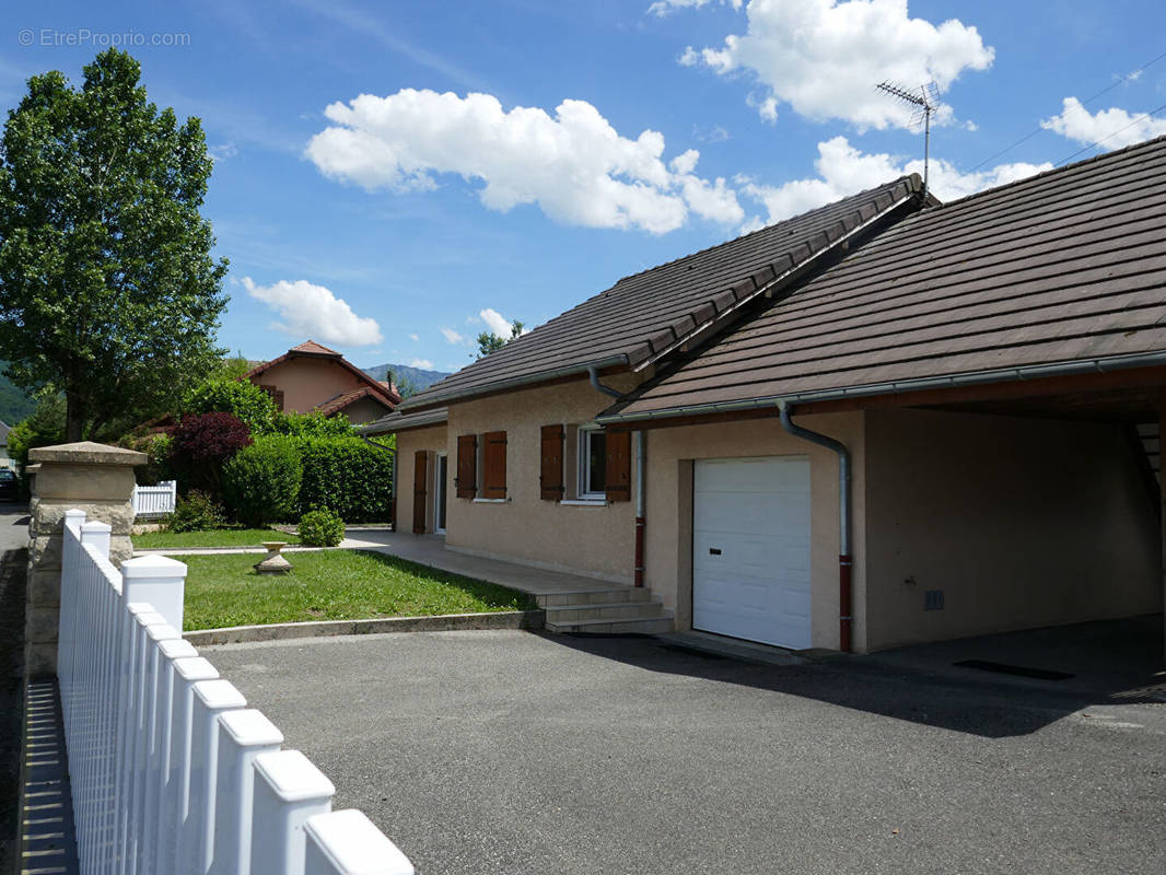 Maison à DOUSSARD