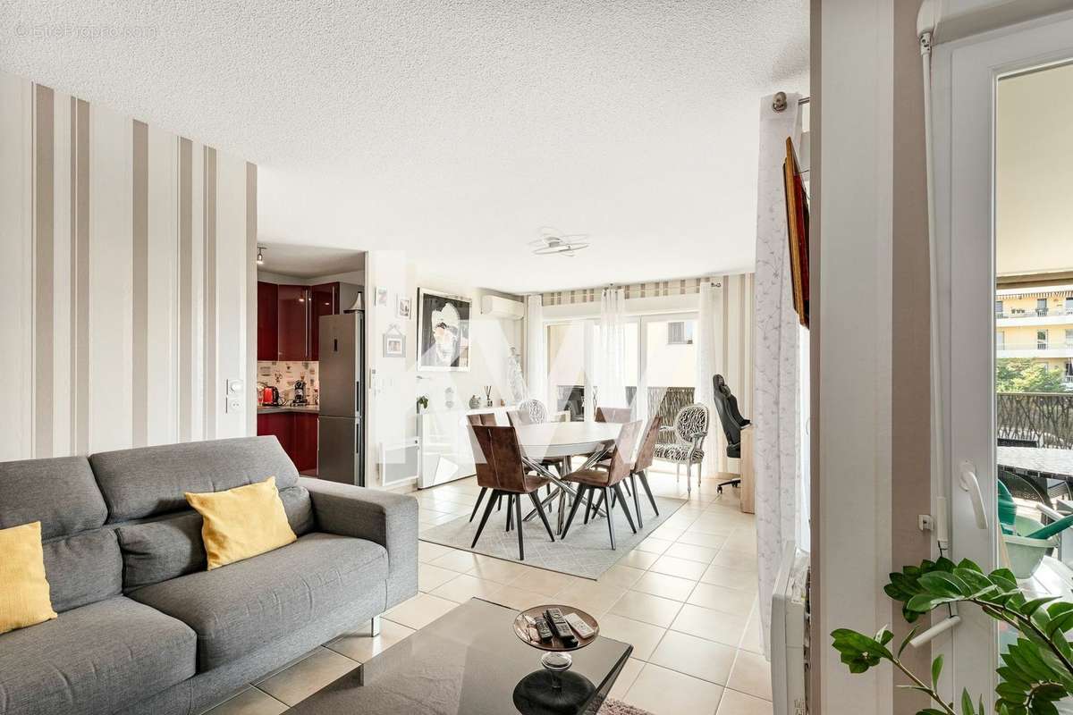 Appartement à FREJUS