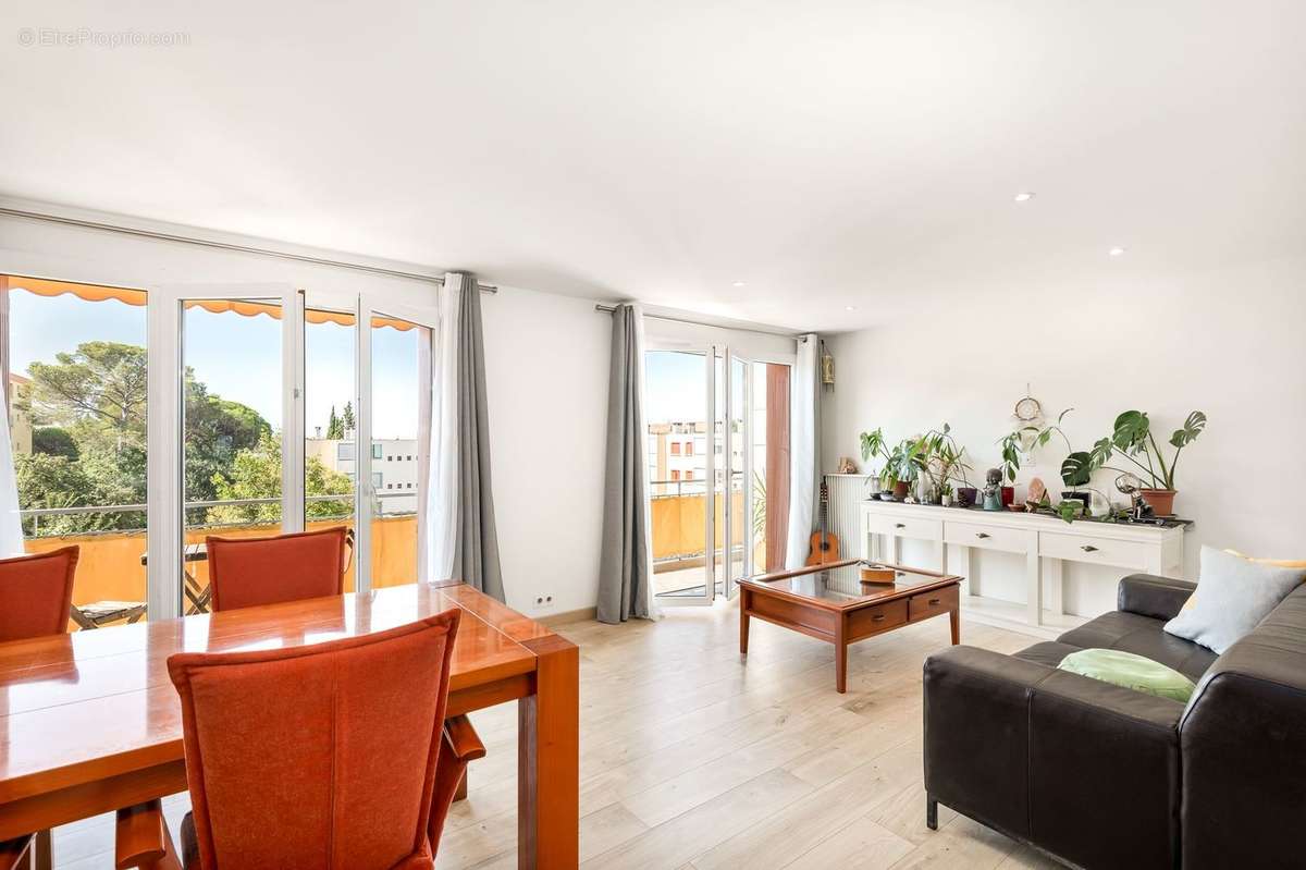 Appartement à SAINT-RAPHAEL