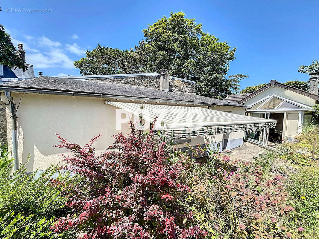 Maison à SAINT-PAIR-SUR-MER