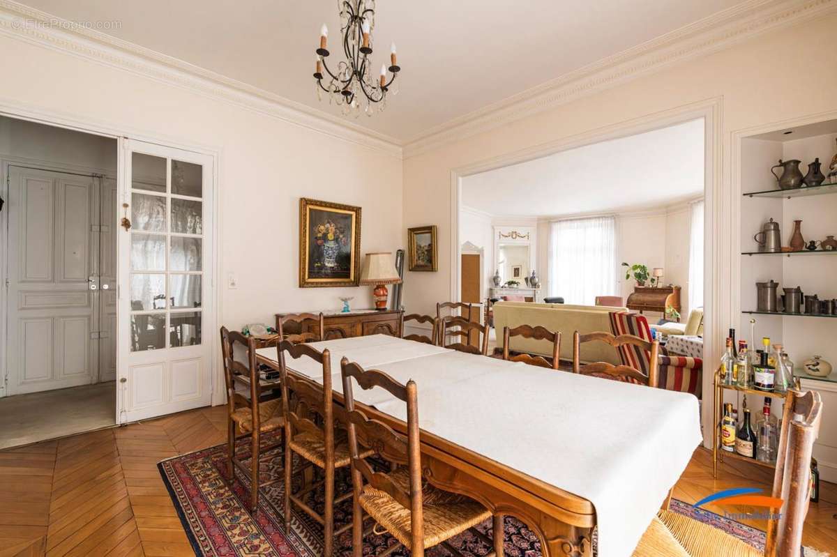   - Appartement à REIMS