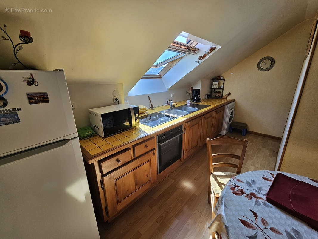 Appartement à SAINT-LUPICIN