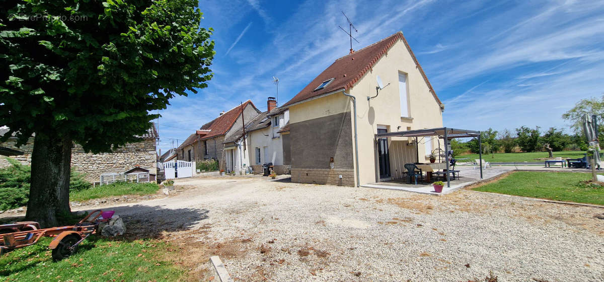 Maison à VICQ-SUR-GARTEMPE