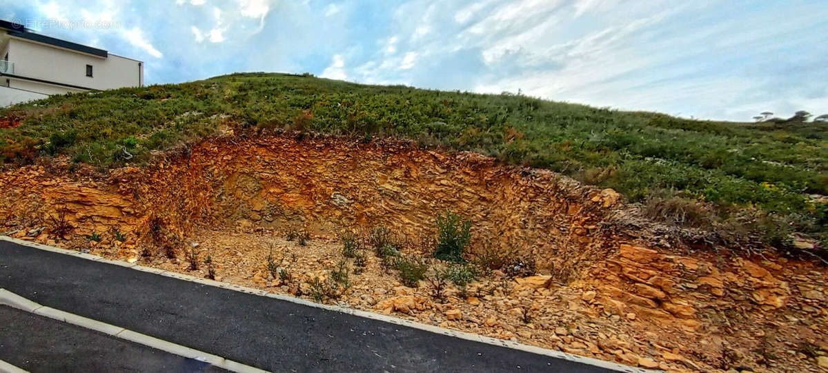 Terrain à NARBONNE