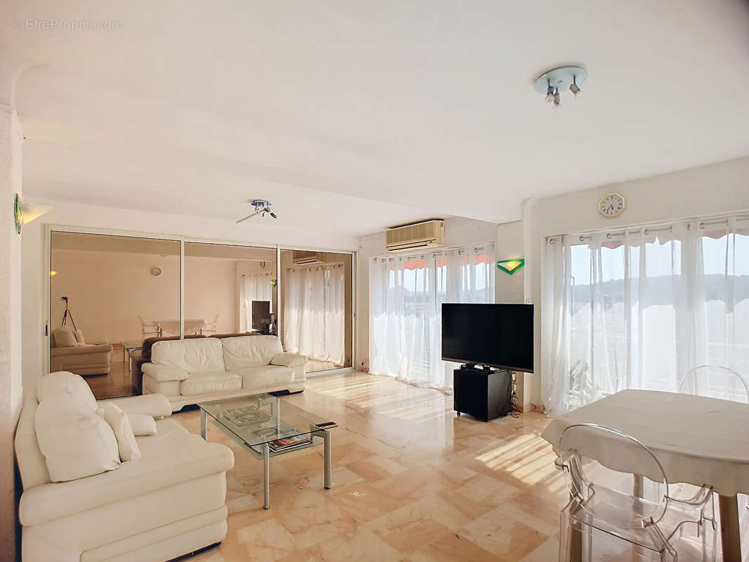 Appartement à CAGNES-SUR-MER