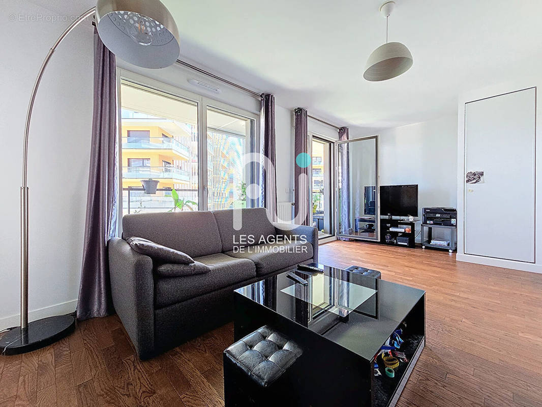 Appartement à GENNEVILLIERS