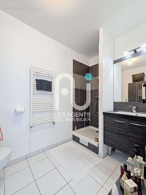 Appartement à GENNEVILLIERS