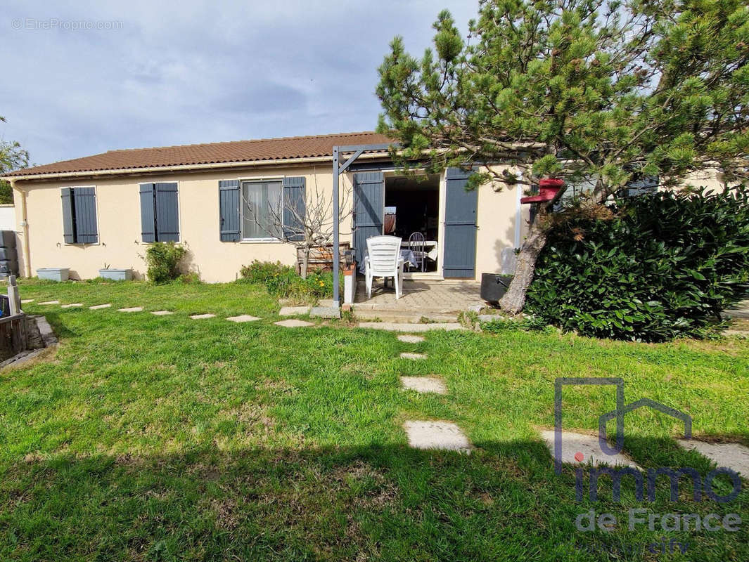 Maison à SAINT-CYPRIEN