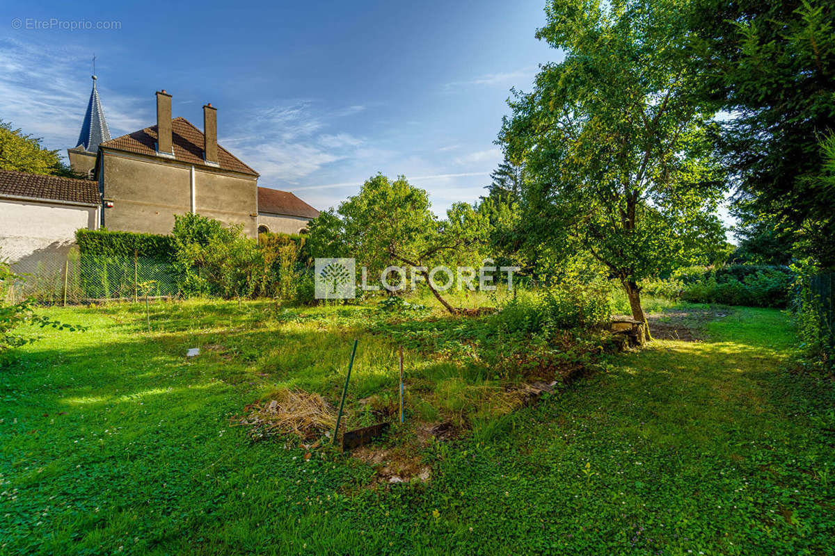 Maison à BESSEY-LES-CITEAUX