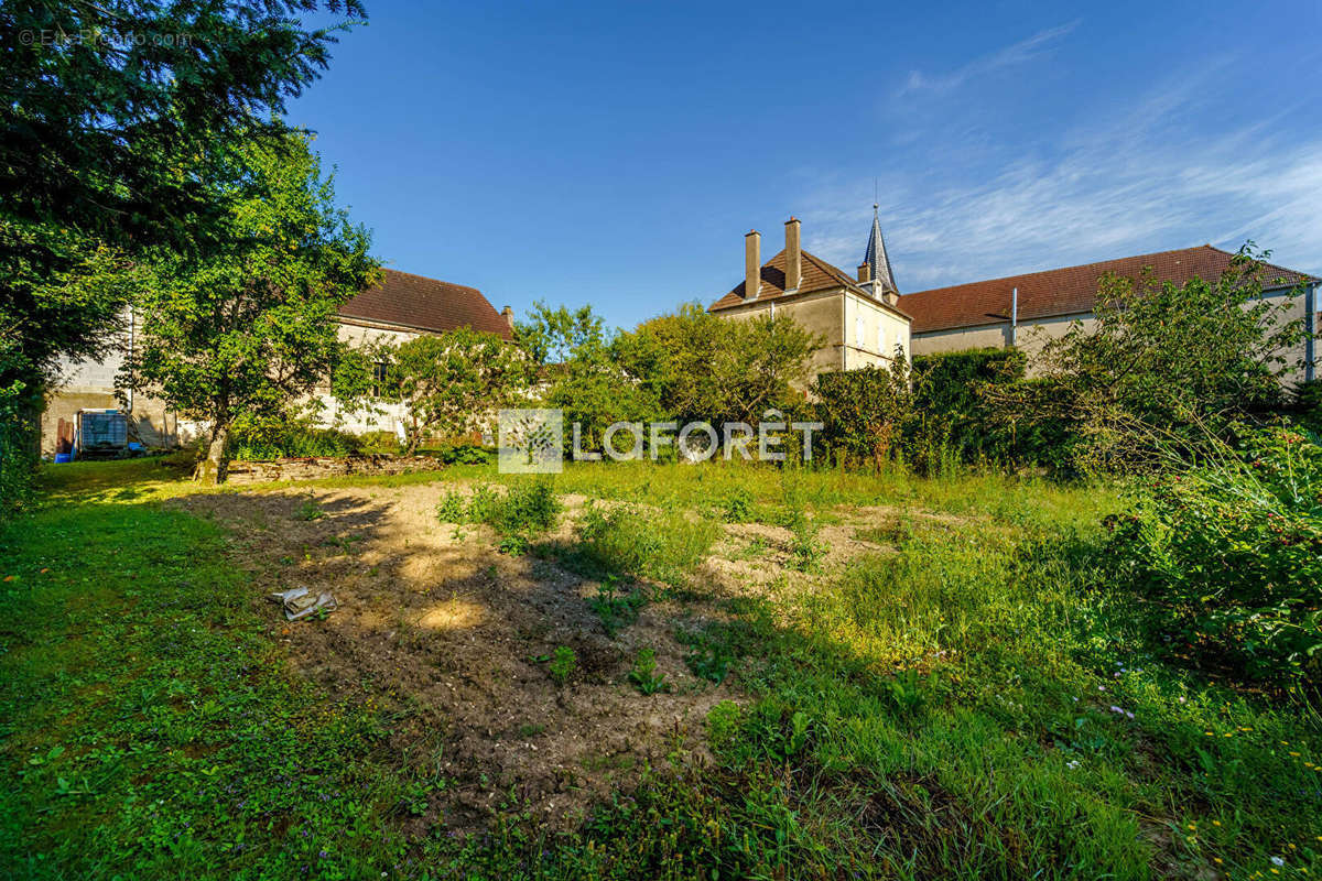 Maison à BESSEY-LES-CITEAUX