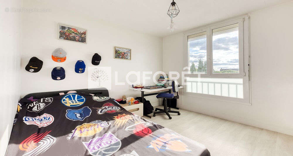 Appartement à ROISSY-EN-BRIE