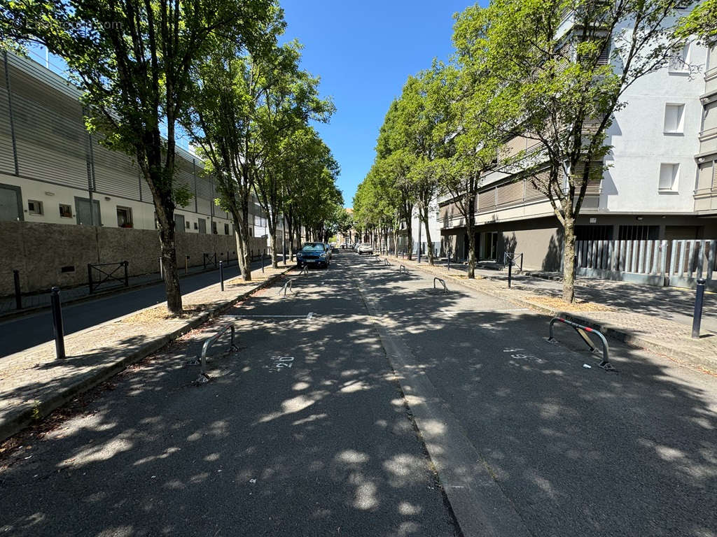 Parking à BORDEAUX