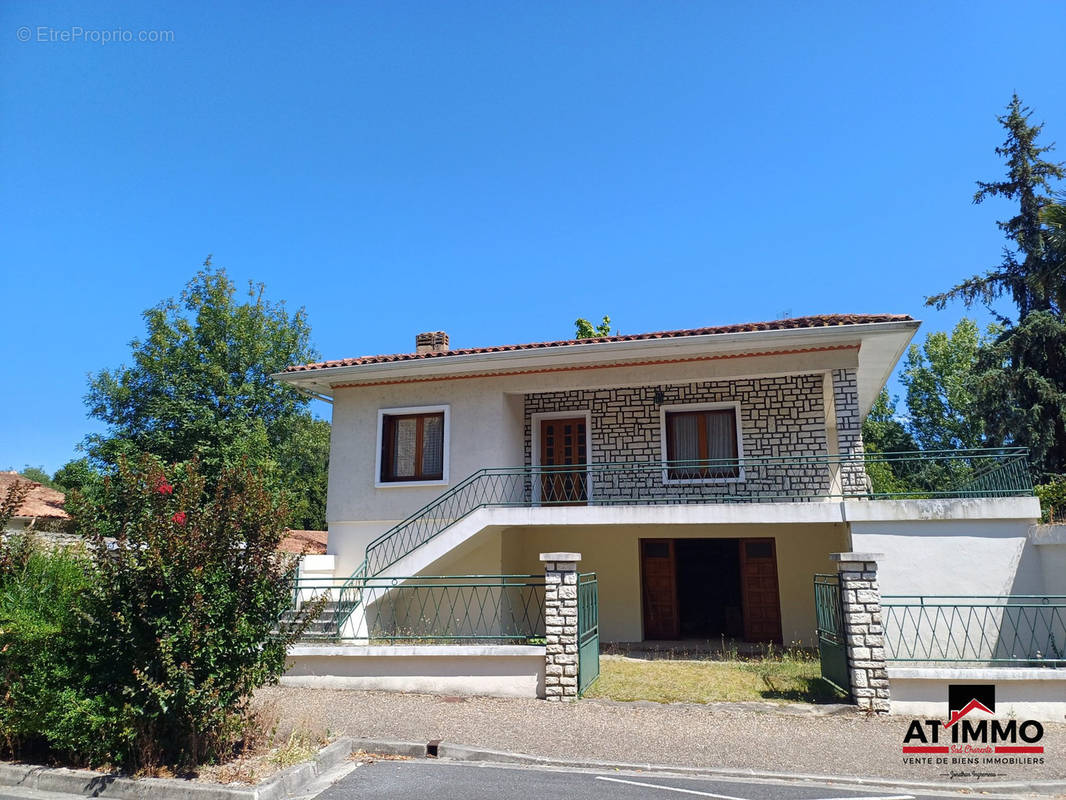 Maison à CHALAIS