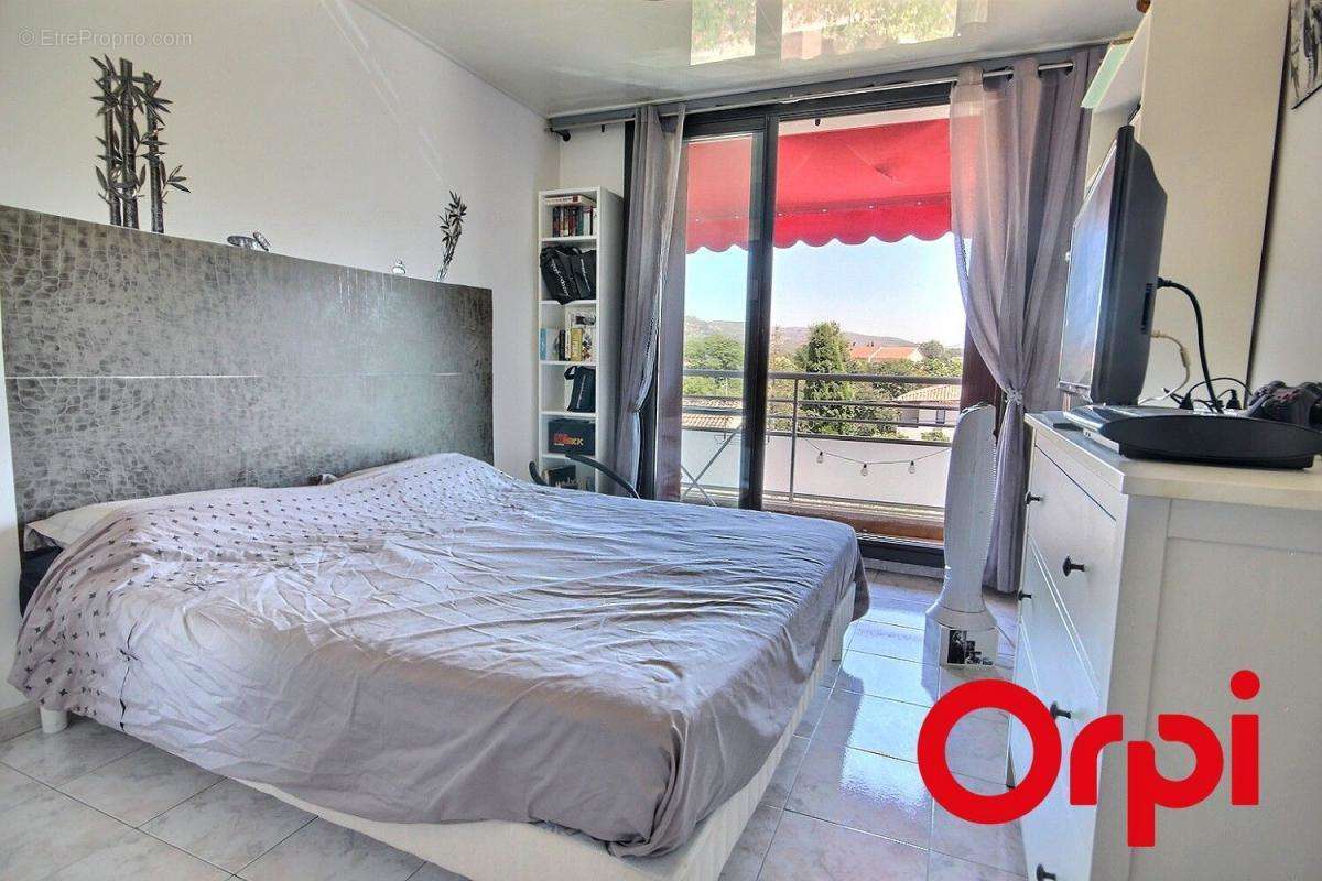 Appartement à MARSEILLE-12E