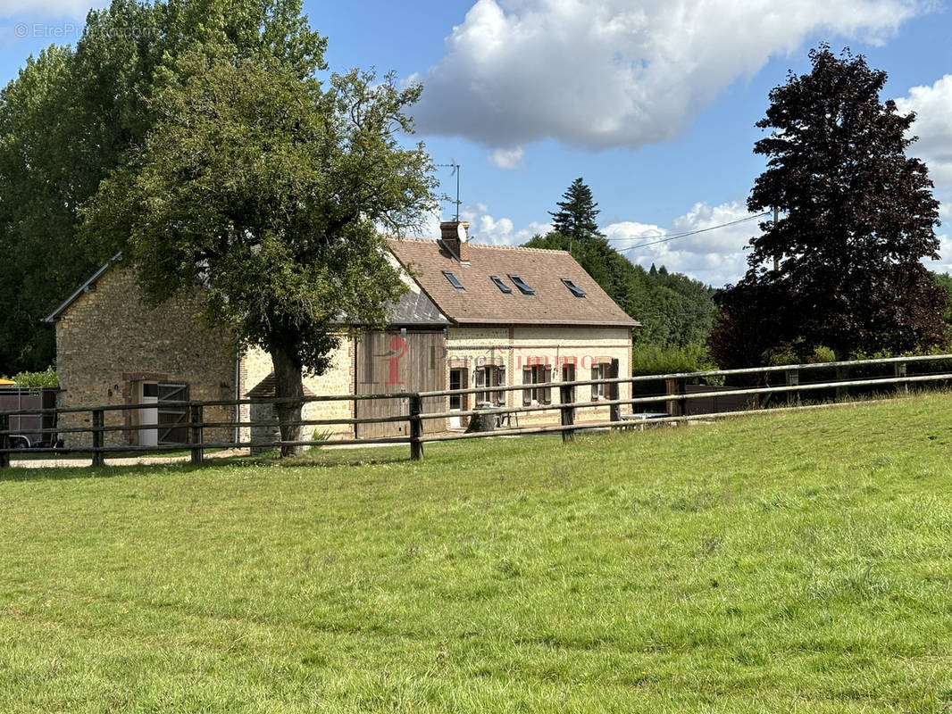 Maison à MOULINS-LA-MARCHE