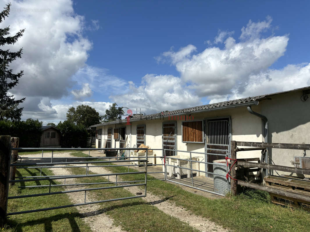 Maison à MOULINS-LA-MARCHE