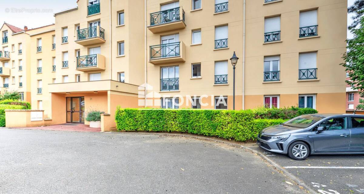 Appartement à VERNEUIL-SUR-SEINE