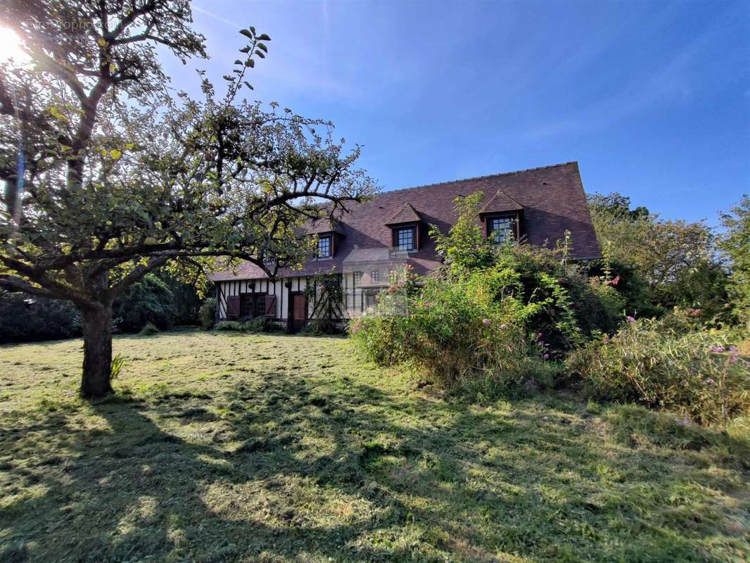 Maison à BEAUMONT-LE-ROGER