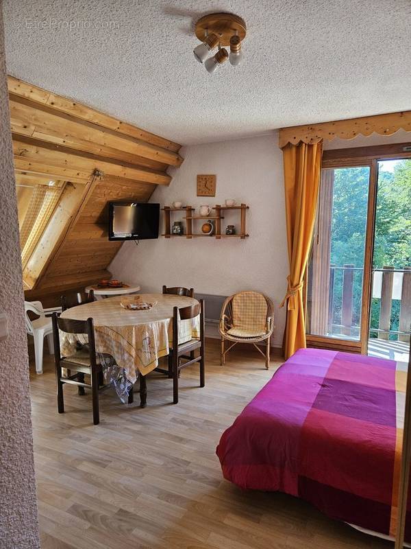 Pièce à vivre  - Appartement à MONTCLAR