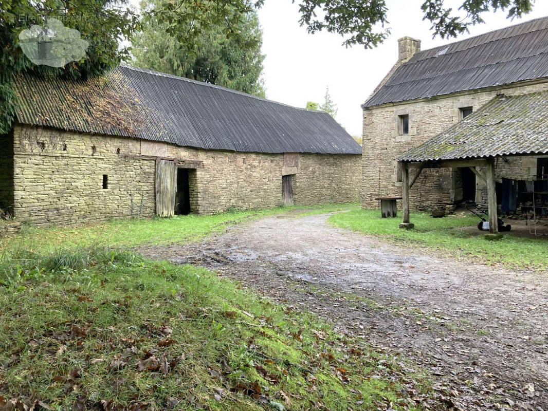 Maison à MELGVEN