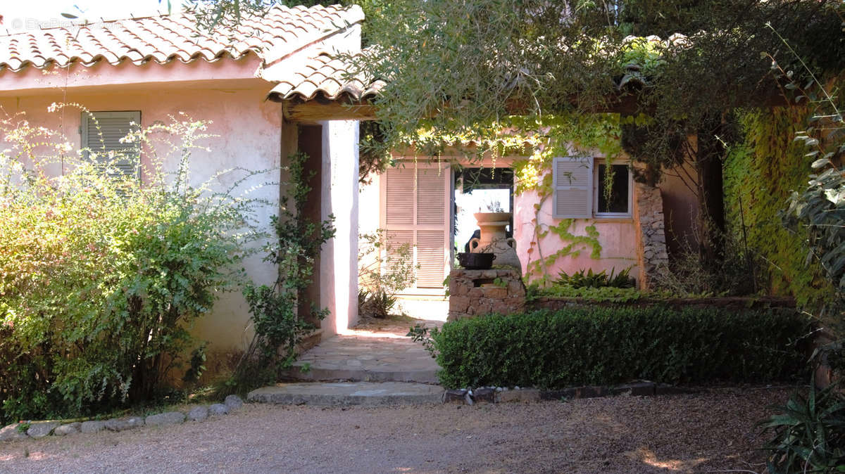 Maison à PORTO-VECCHIO