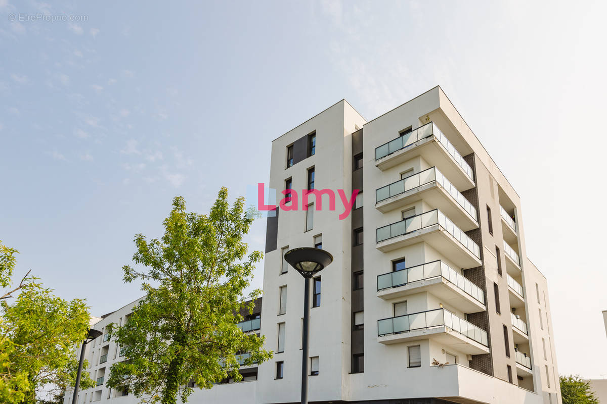 Appartement à SAINT-JACQUES-DE-LA-LANDE