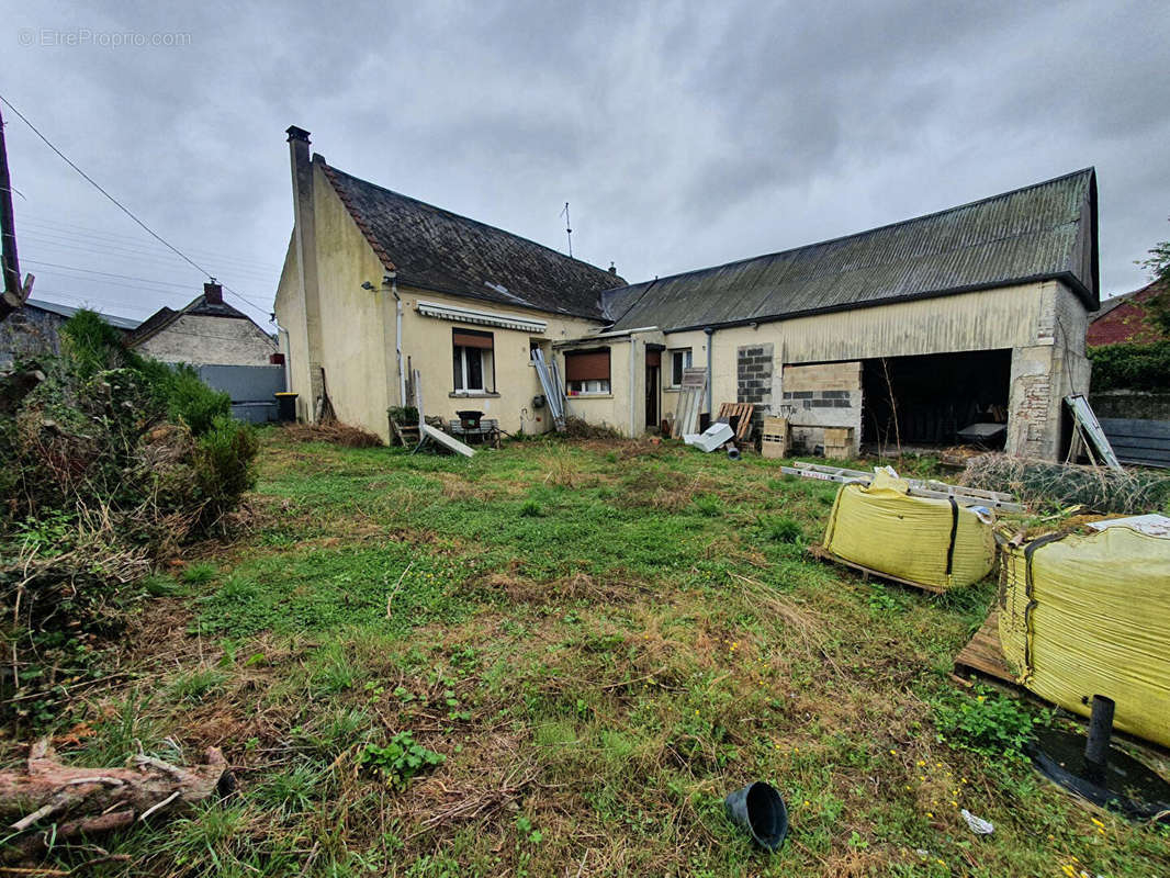 Maison à LANDIFAY-ET-BERTAIGNEMONT