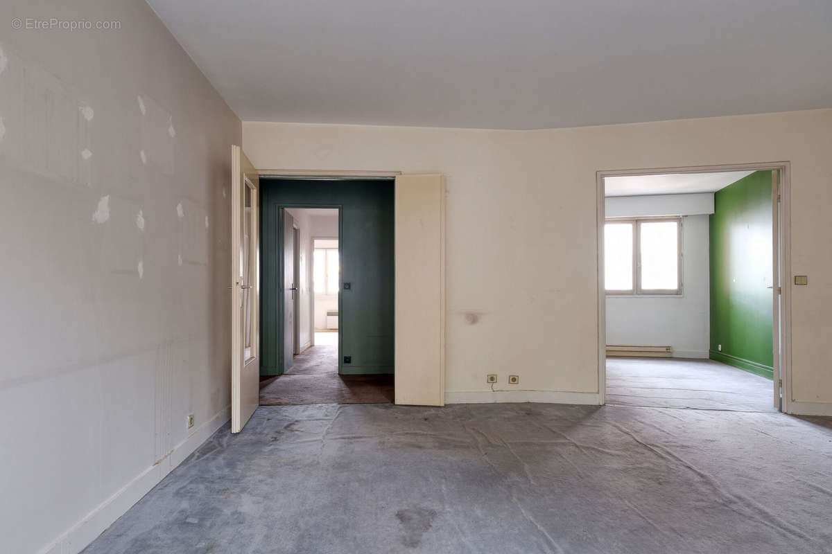 Appartement à PARIS-18E