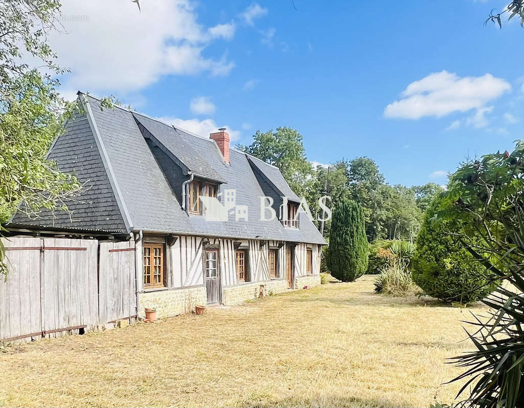 Maison à BERNAY