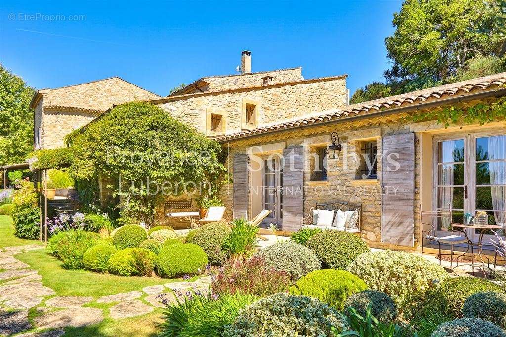 Maison à LA BASTIDE-DES-JOURDANS