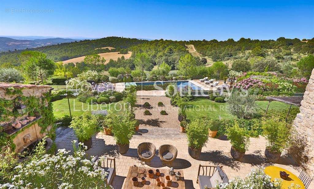 Maison à LA BASTIDE-DES-JOURDANS