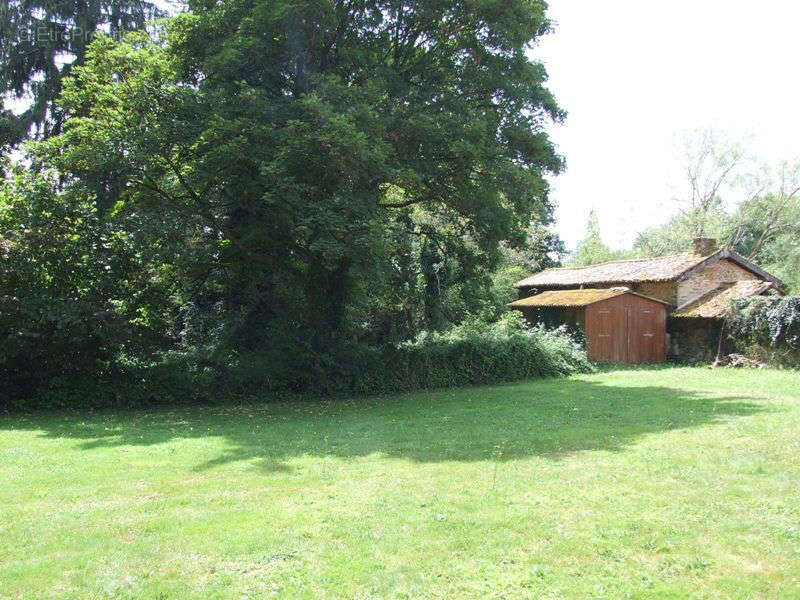 Maison à SAINT-BAZILE