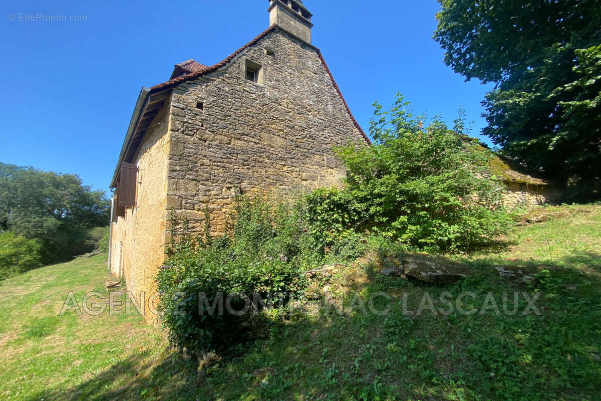 Maison à LA CHAPELLE-AUBAREIL