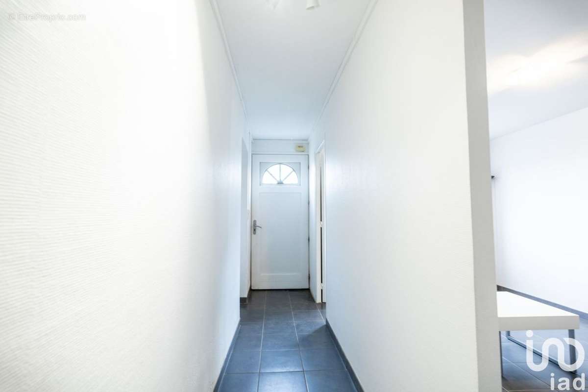 Photo 3 - Appartement à SAINT-DENIS-DE-L&#039;HOTEL