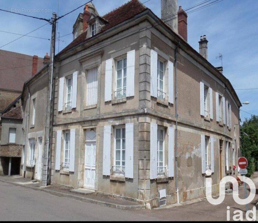 Photo 1 - Maison à ETAIS-LA-SAUVIN